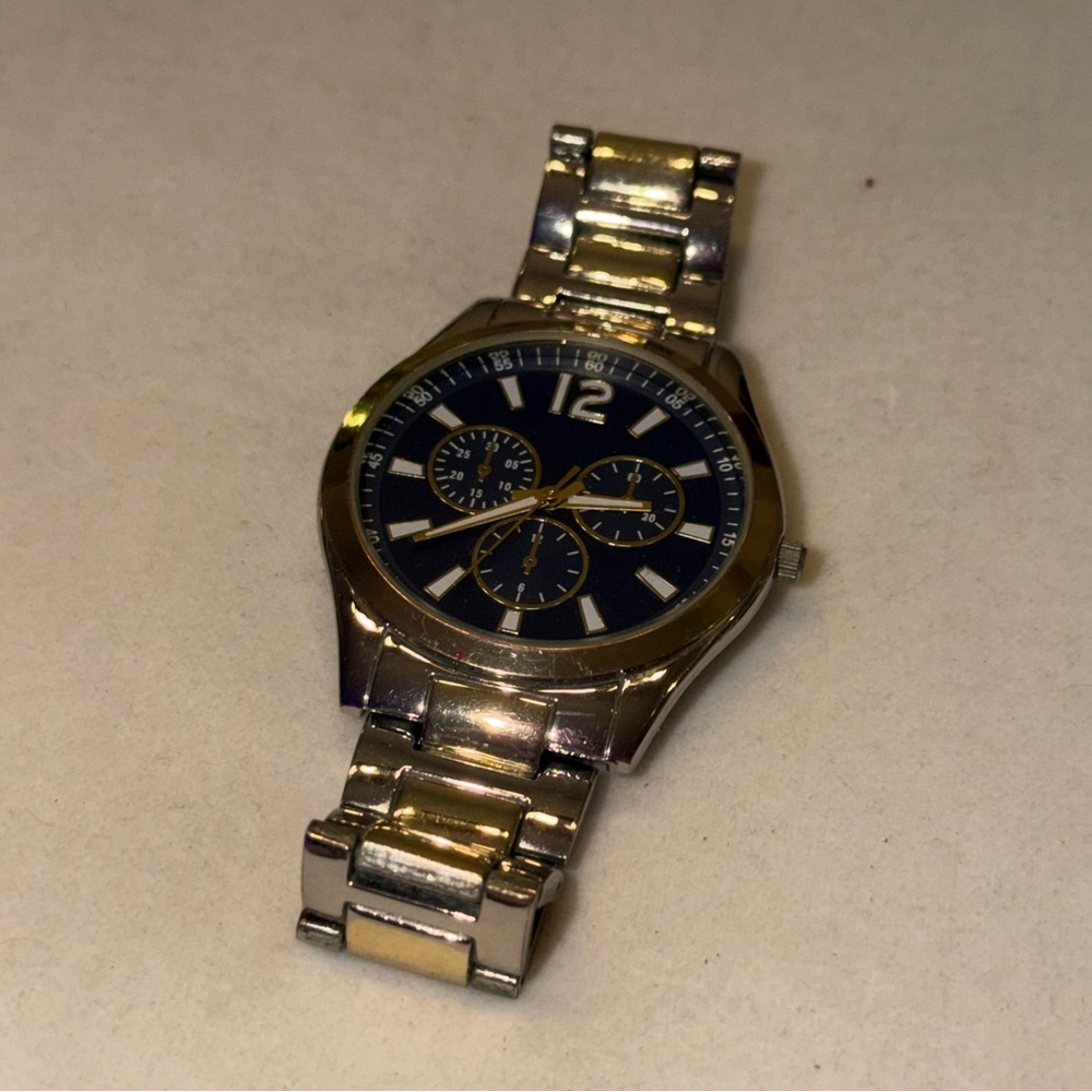 "Big 12 Modern" Watch for men